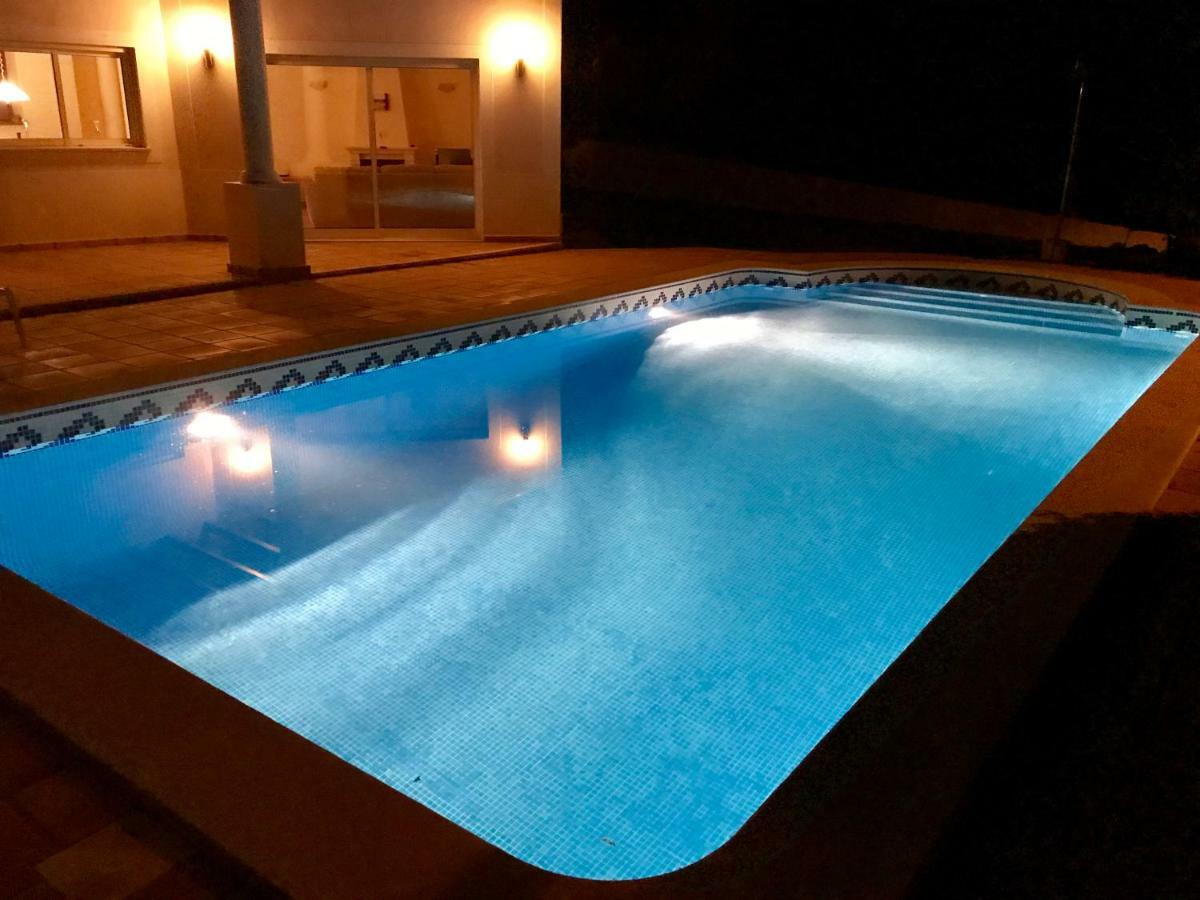 Lovely Burgau Villa Just 3 Mins Walk From Beach Budens Exterior photo
