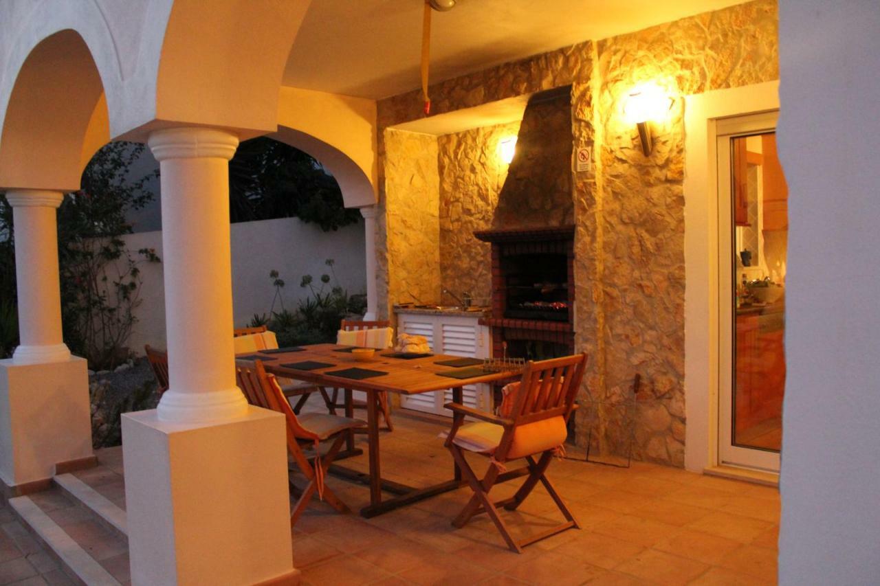 Lovely Burgau Villa Just 3 Mins Walk From Beach Budens Exterior photo